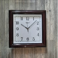 Годинник настіний